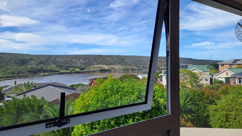5 Bedroom Property for Sale in Stilbaai Wes Western Cape